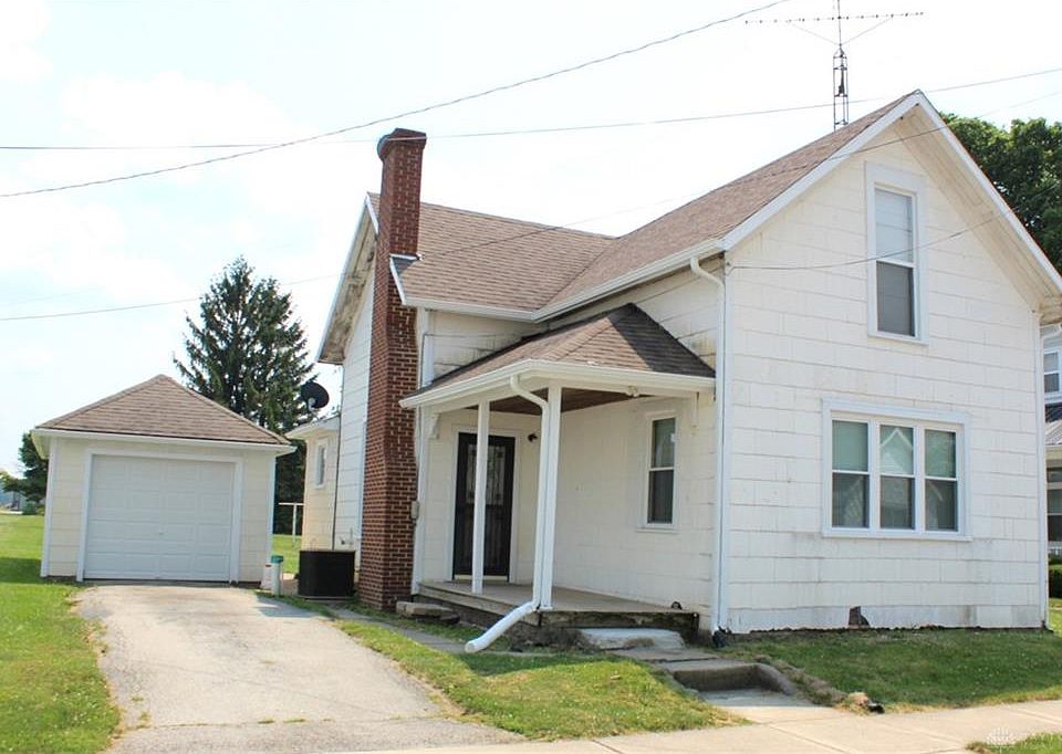 1st image of 605 E Main St