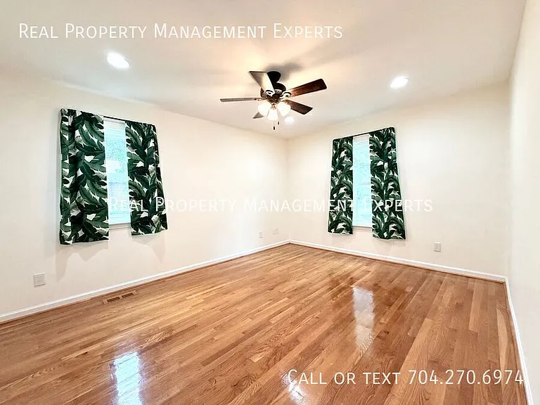 3733 Hayden Dr — Photo 14