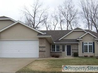 10008 Northwood Ln N, Brooklyn Park, MN 55443