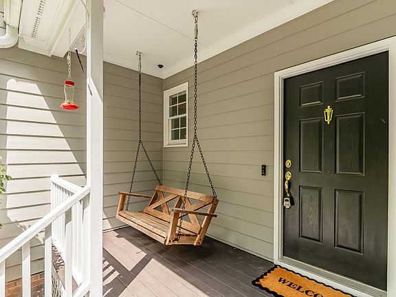 3rd image of 64 Winthrop Rd