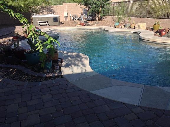 3rd image of 2815 E Quiet Hollow Ln