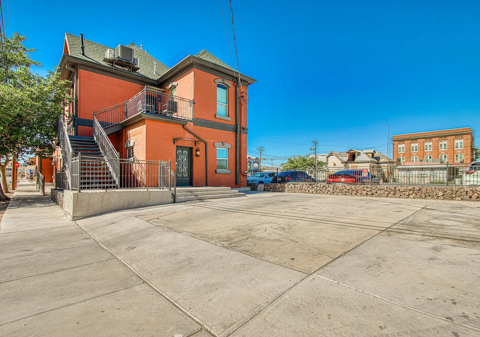 702 Myrtle Ave. — Photo 3