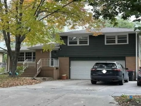 2000 Twin Ridge Rd, Lincoln, NE 68506