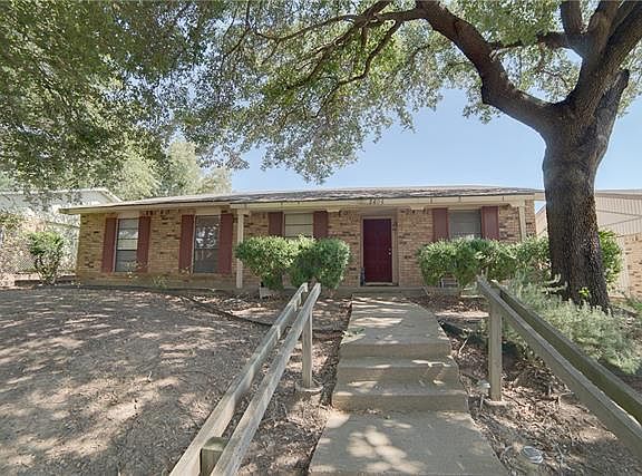 2nd image of 2606 Dove Meadow Dr