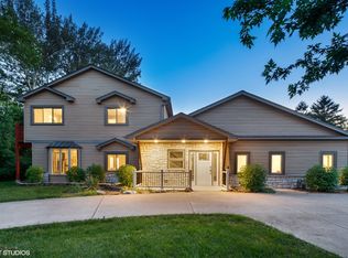 6110 Fairview Ave, Downers Grove, IL 60516