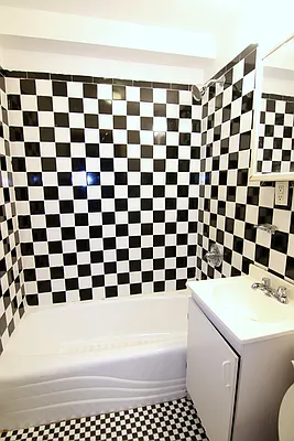 Rented by Crosstown Apartments NYC | media 73