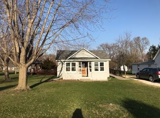109 9th Ave SW, Oelwein, IA 50662
