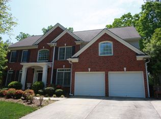 412 Englewood Dr, Chapel Hill, NC 27514