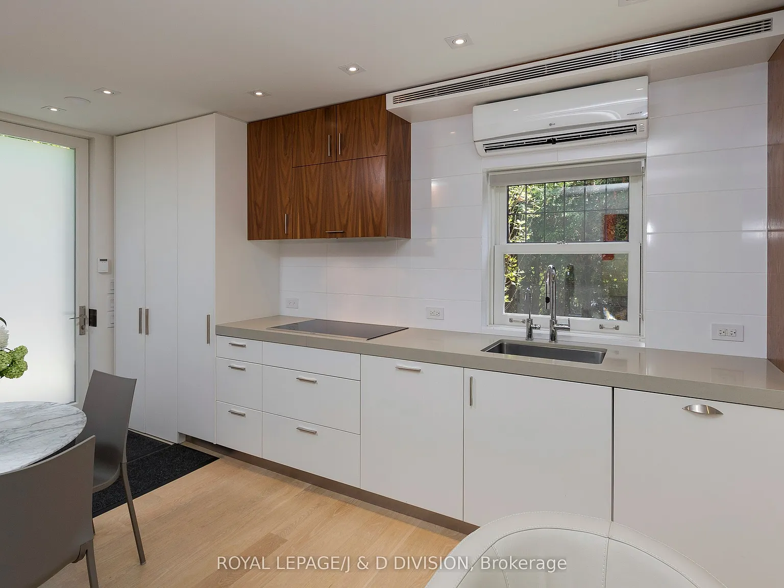 1 bed, $3,650 — Photo 4