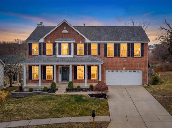 6901 Fieldstone Farms Dr, O'Fallon, MO 63368