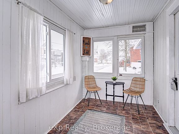 3rd image of 310 Barber Ave N