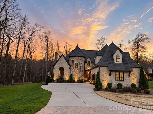 1808 Farrow Dr, Rock Hill, SC 29732
