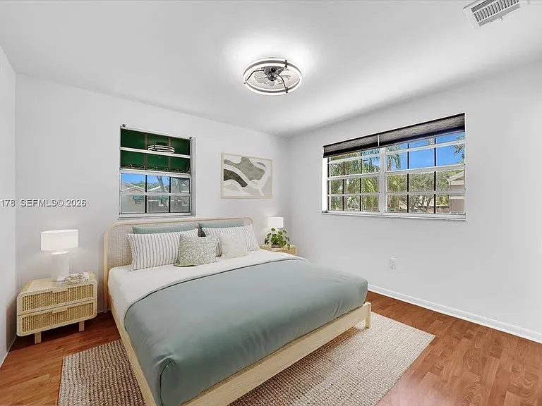 12370 SW 52nd St — Photo 9