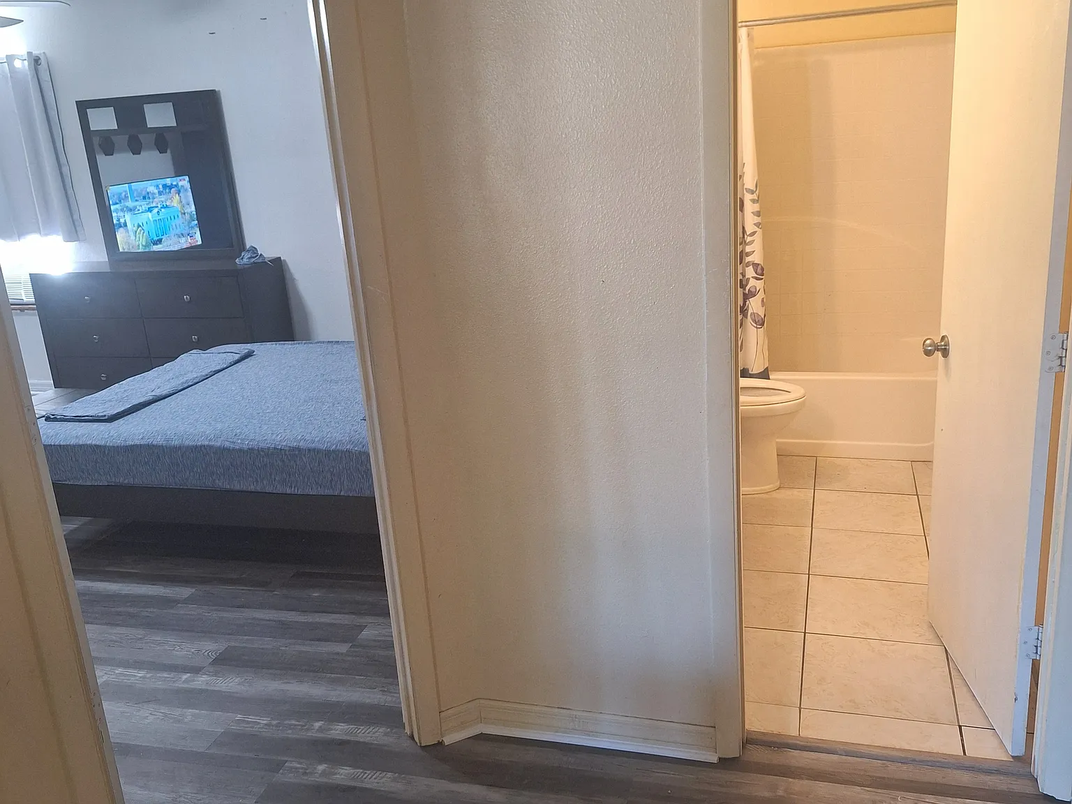 1 bed, 2800 sqft, $900 — Photo 4