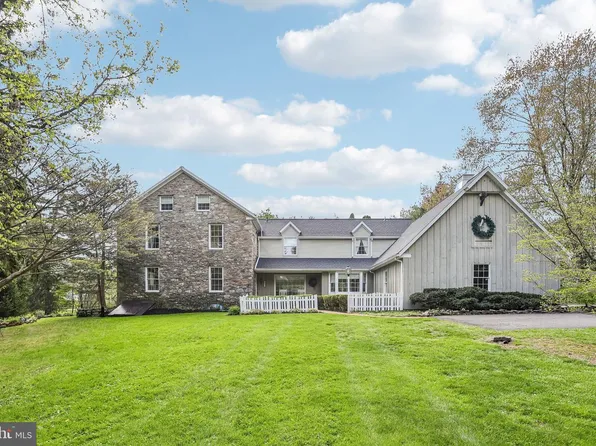 3811 Lilac Rd, Allentown, PA 18103