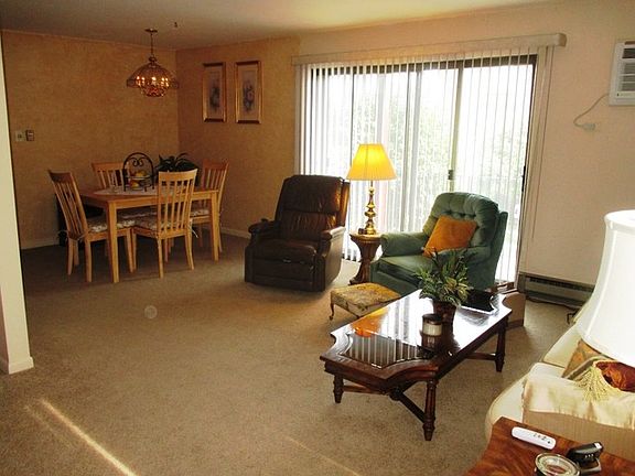 5th image of 15800 Terrace Dr Unit 2N