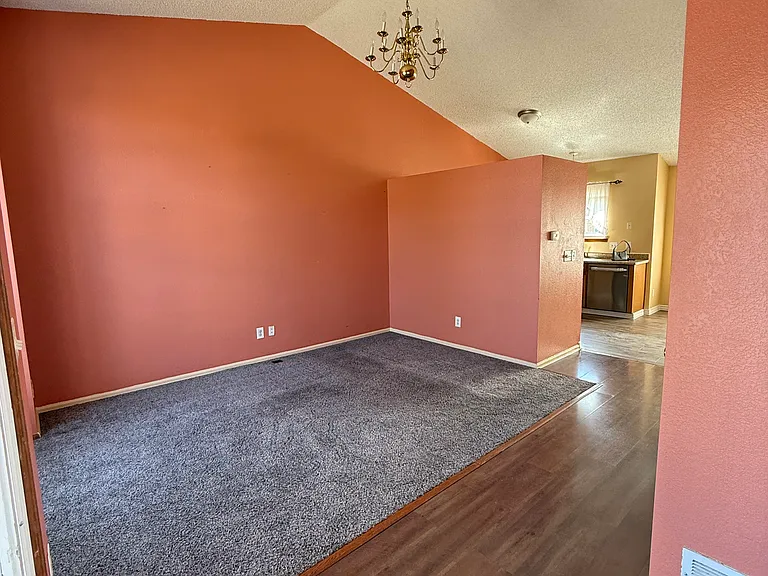 5053 Deephaven Ct — Photo 2