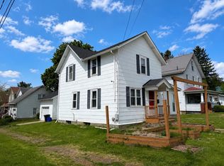 318 W 5th St, Oil City, PA 16301