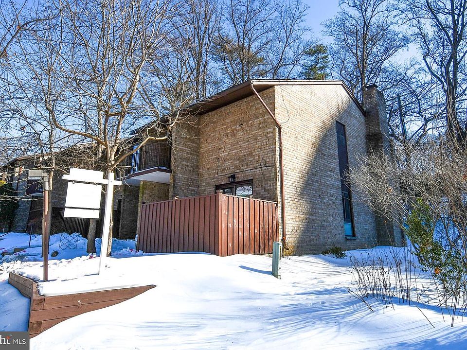 1st image of 9201 Three Oaks Dr