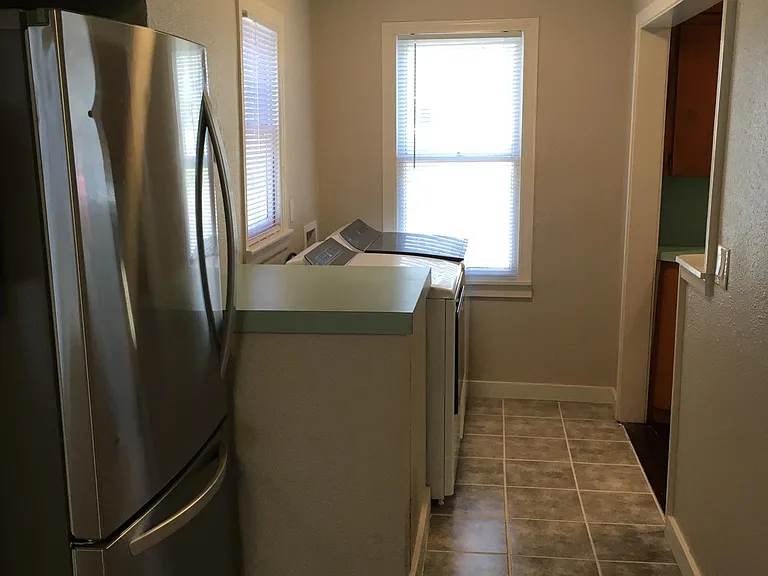 315 Cedar St — Photo 44