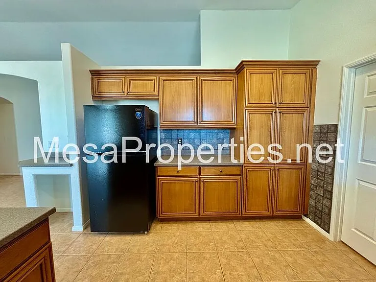 21172 Cabernet Ln — Photo 7