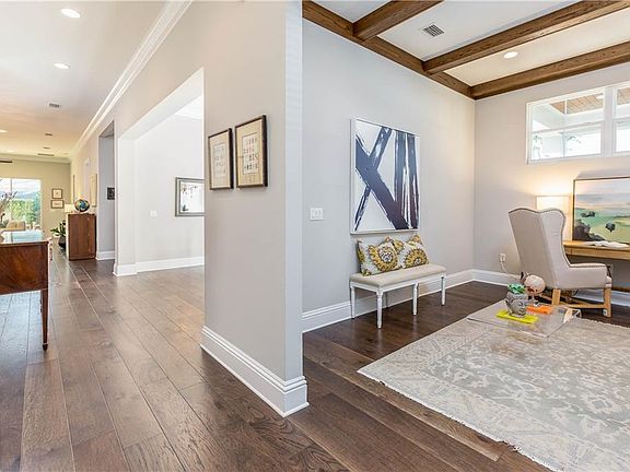 5th image of 2708 Parkland Dr