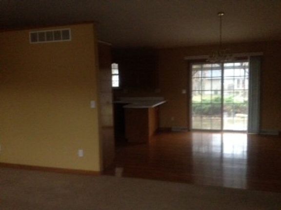 4th image of 103 Cedar Park Dr