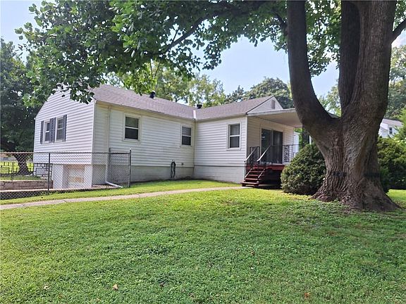 5th image of 10214 E Sheley Rd