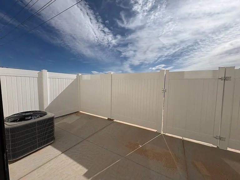 51 S 4375 W #27 — Photo 19