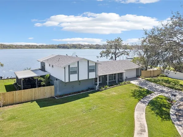 1222 Lady Elaine Dr, Valrico, FL 33594