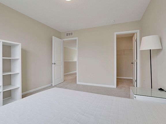 3rd image of 269 Lemming Dr