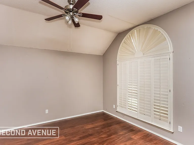 2404 Liles Ln — Photo 19