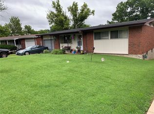 10338 Yarwood Ct, Saint Louis, MO 63136