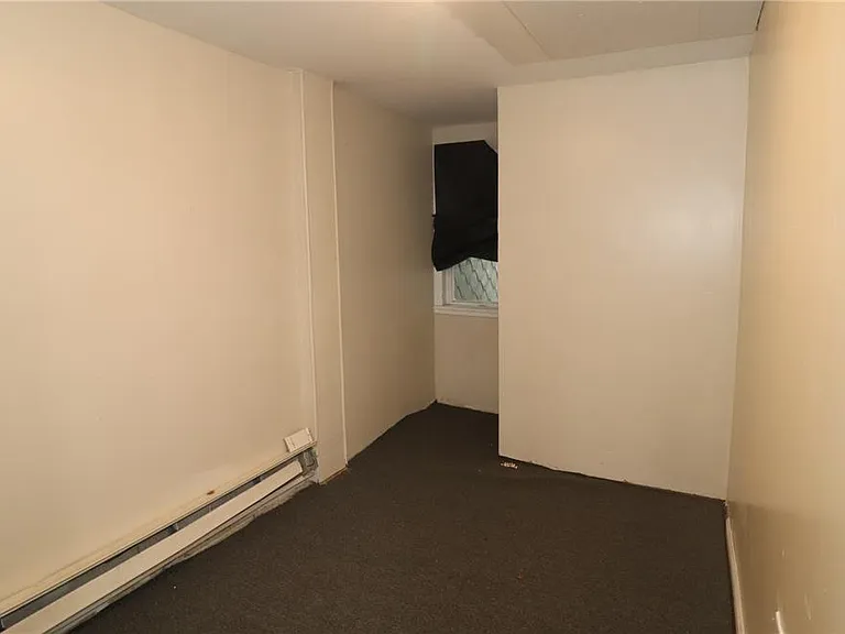 215 W Coal St — Photo 5