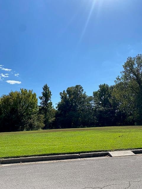 1st image of 3 Grandview Dr