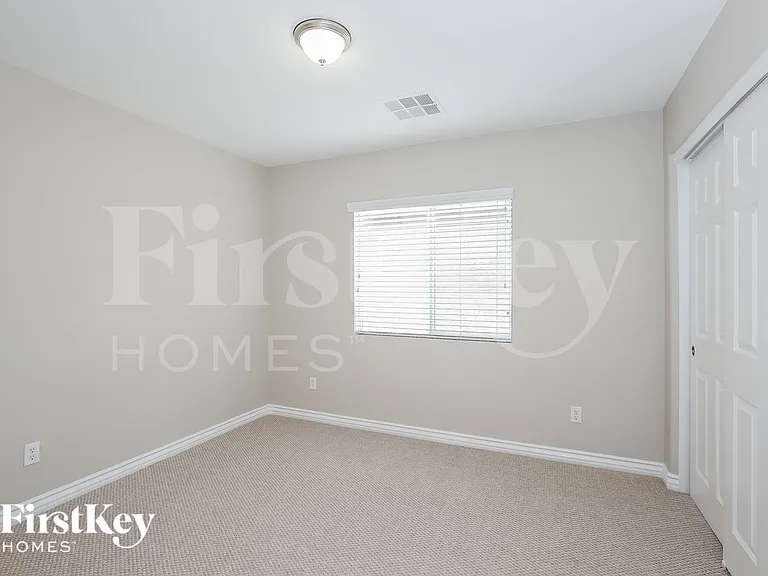 7340 Chesapeake Cove St — Photo 12