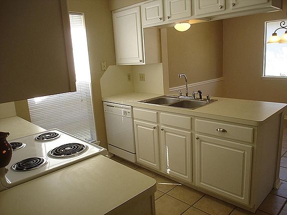 3rd image of 22530 Leedstown Ln
