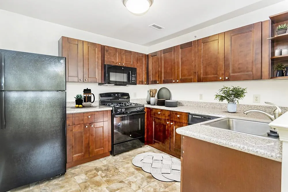 The Apartments at Olde Towne — Photo 2