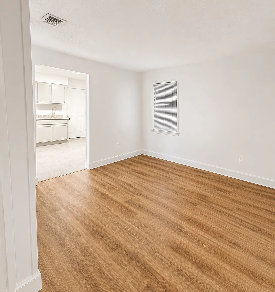 1115 Polk Ave — Photo 1