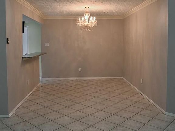 4th image of 10310 Ivy Oaks Ln