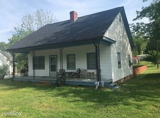 200 Catawba Ave, Hickory, NC 28601