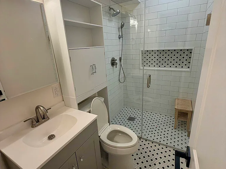 129 W 85th St #1 — Photo 6
