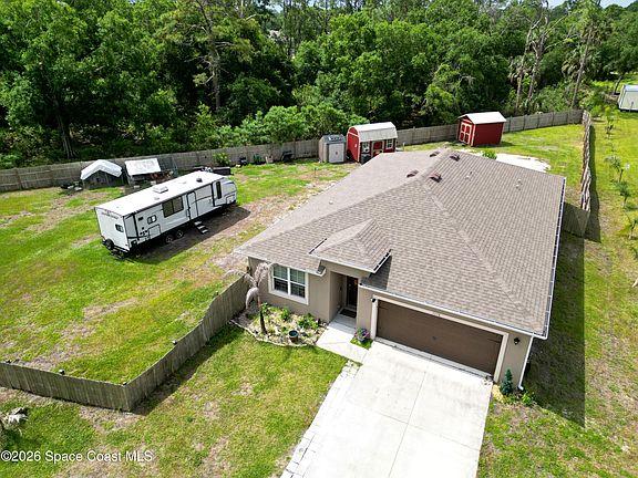 2nd image of 1358 Zanzibar Rd SE