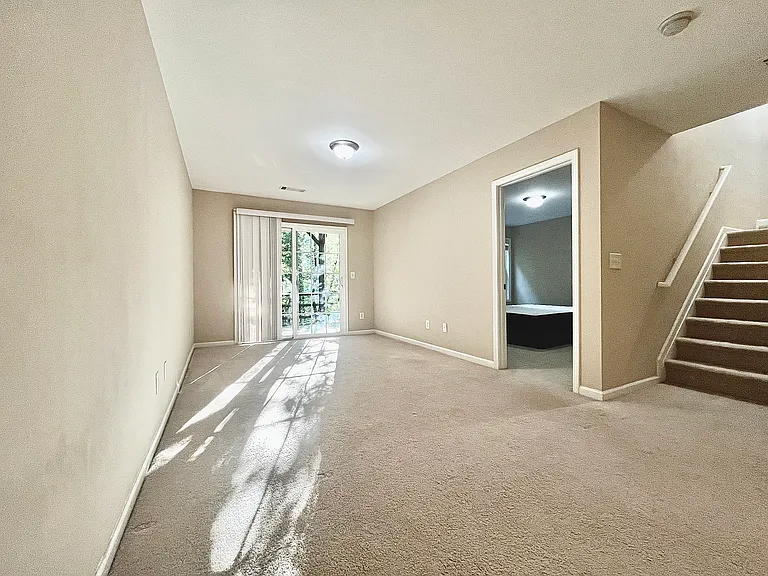 1659 Tailmore Ln — Photo 40