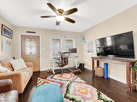 4th image of 241 W Southern Ave