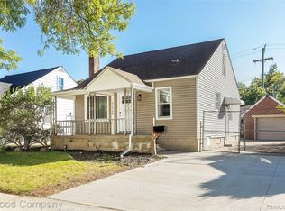 21420 Caledonia Ave, Hazel Park, MI 48030
