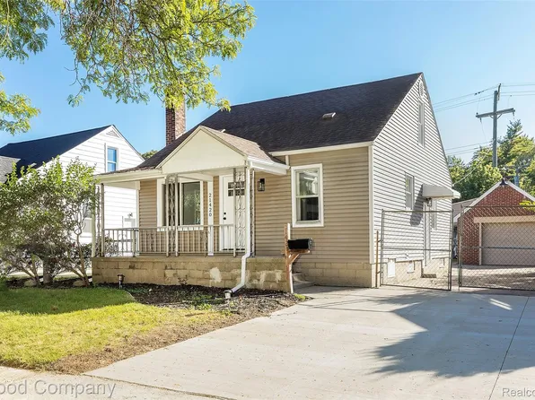 21420 Caledonia Ave, Hazel Park, MI 48030