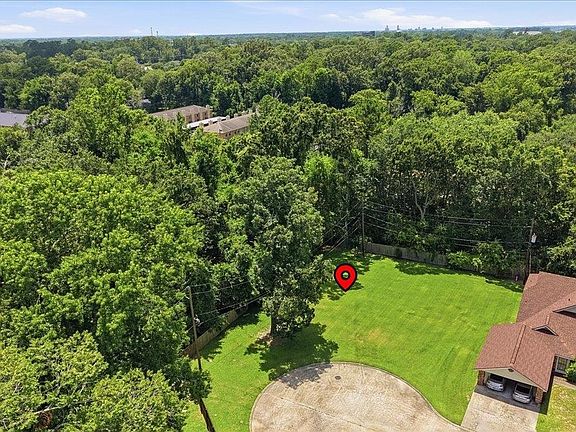 2nd image of 6880 Lexington Dr
