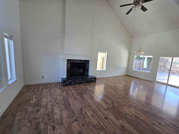 5th image of 8879 N Barton Ave