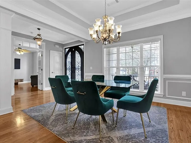 110 Stanley Oaks Pl — Photo 3